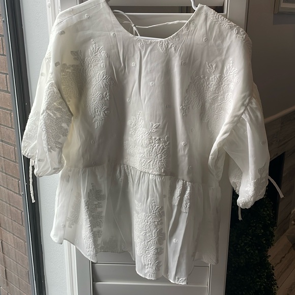 Ted Baker London Tops - Brand new beautiful blouse